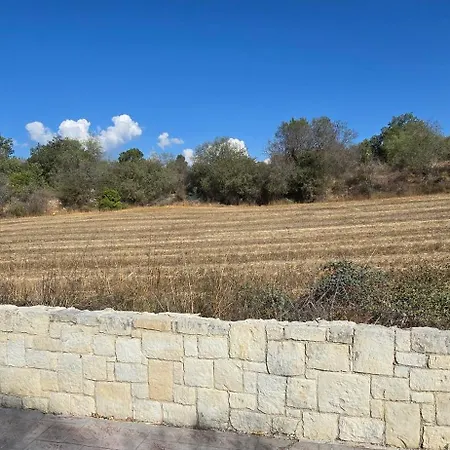 Valley Vila *
